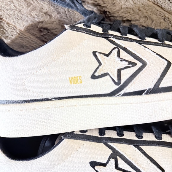 Joshua Vides Pro Lesther & Canvas Converse Men's Black andā Cream Allstars - Picture 8 of 16